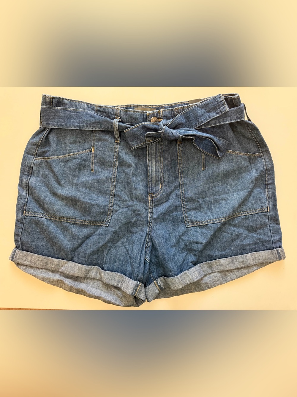 Torrid Size 14 High-Waist Denim Shorts with Tie Belt, Rolled Hems NWT